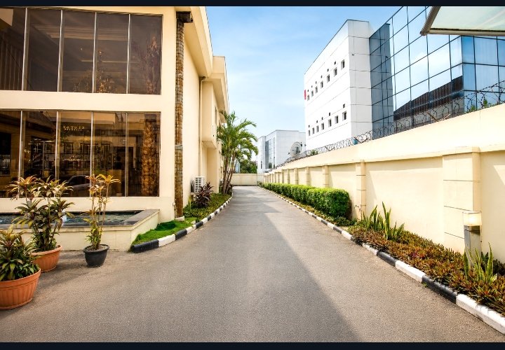 Airport Transfers & Secure Parking — Summerset Continental Hotel Abuja